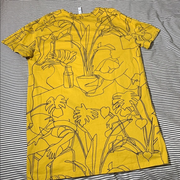 Yellow Abstract Minimal line design floral and women pattern T Shirt Dress C&A - Picture 2 of 5